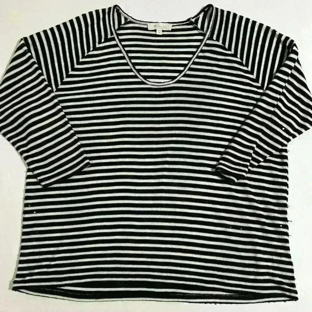 Two by Vince Camuto Black & White Sequined Striped Top